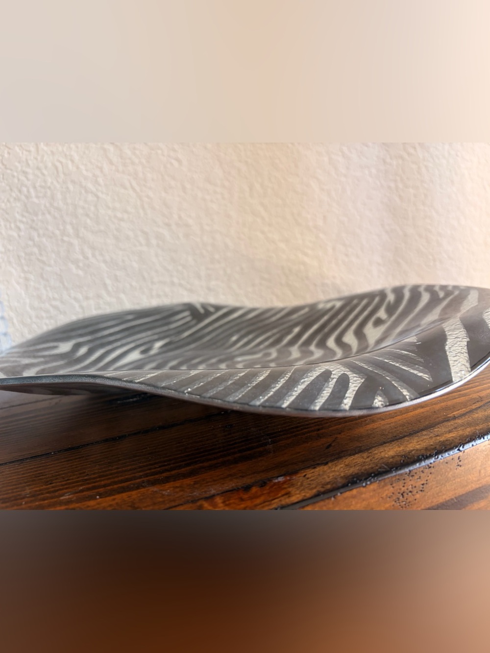 Decorative Zebra Stripe Glass Tray - Black and White - Picture 4 of 8